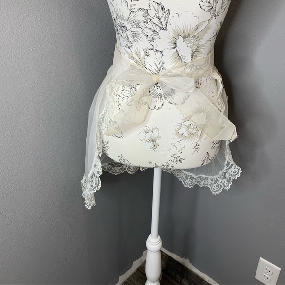 Vintage Apron Beco-Helman Cream Lace Embroidered - Picture 2 of 4